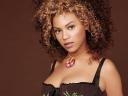 Beyonce Knowles 32 1600x1200
