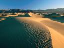 Desert_Death_Valley_-_California_02_1600x1200.jpg